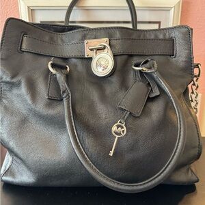 LG Michael Kors Black Leather Hamilton purse